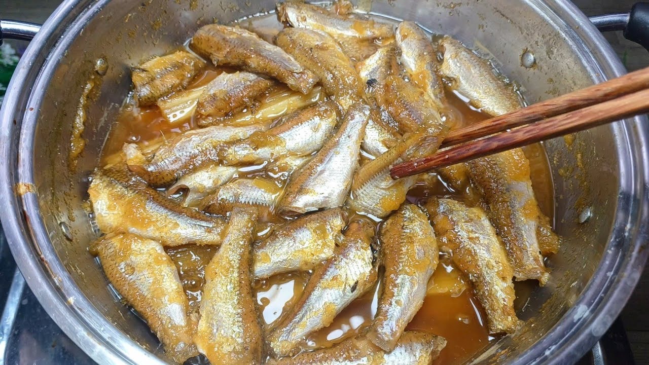 Cá linh kho mía